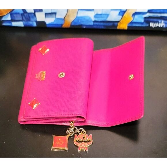 MCM Double Snap Tri-Fold Wallet with Charms EUC - Picture 3 of 11